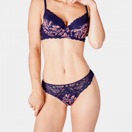 Tanga en dentelle française bleu navy Yaoundé