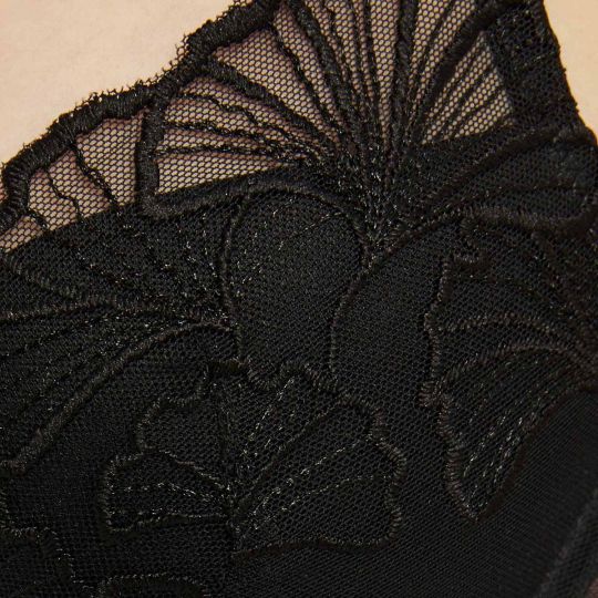 Soutien-gorge ampliforme coque moulée noir Maud